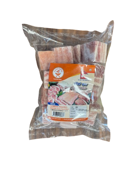 【冷凍】Pork Cut With Skin（ポーク カット ウィズ スキン / 豚肉皮付き）【ネパール】,【1kg】